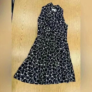 Loft Sleeveless Dress Black and White Knit Size Medium Petite